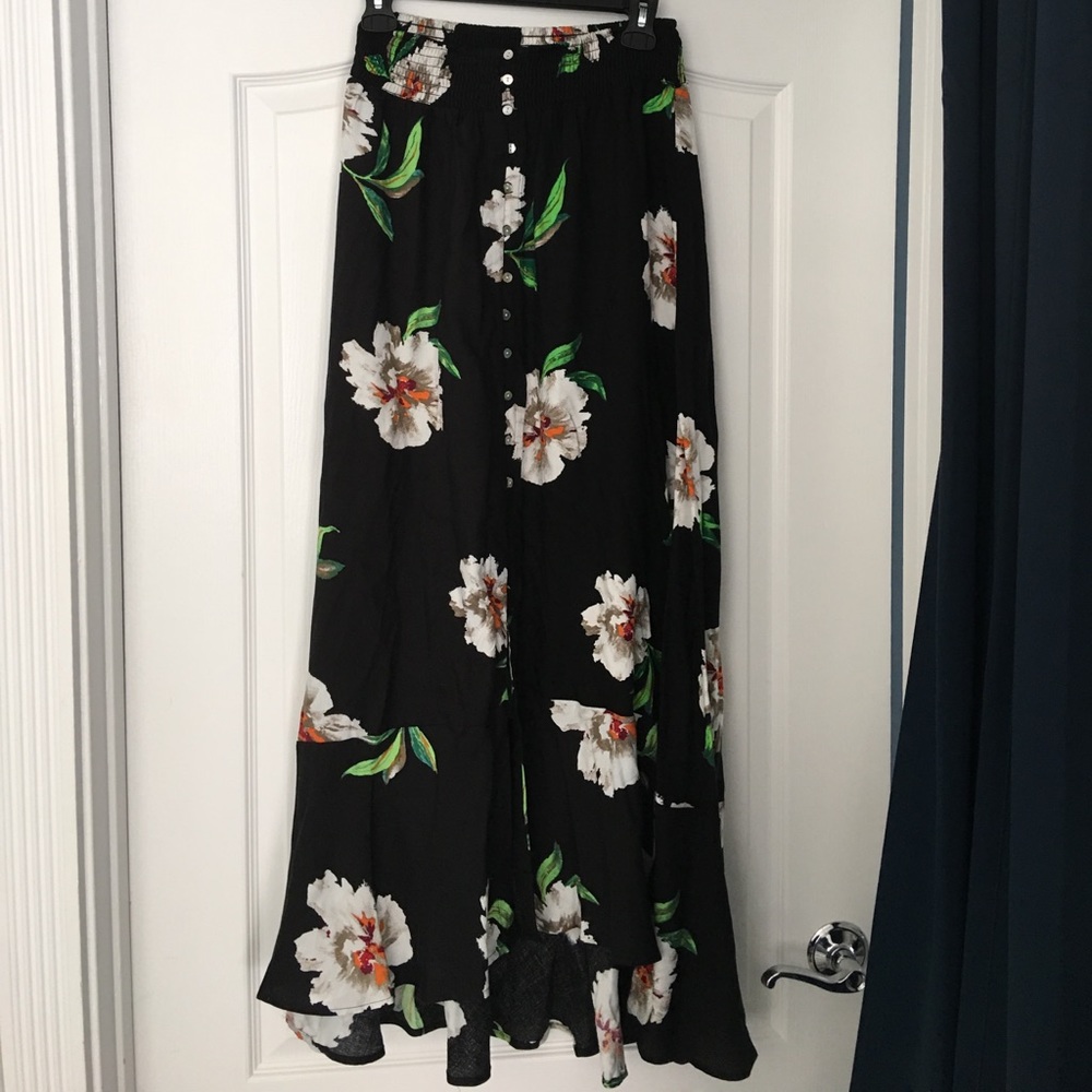 Love stitch maxi skirt